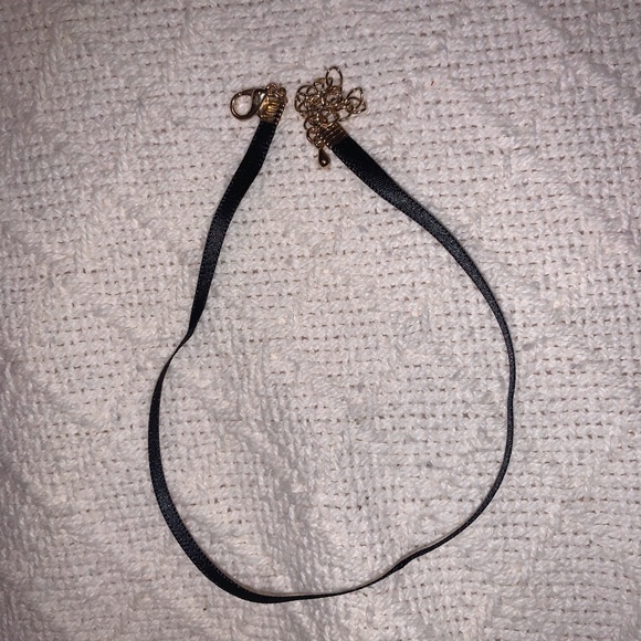 🔥 3/$20 Bracelet and Choker Bundle - Picture 4 of 9